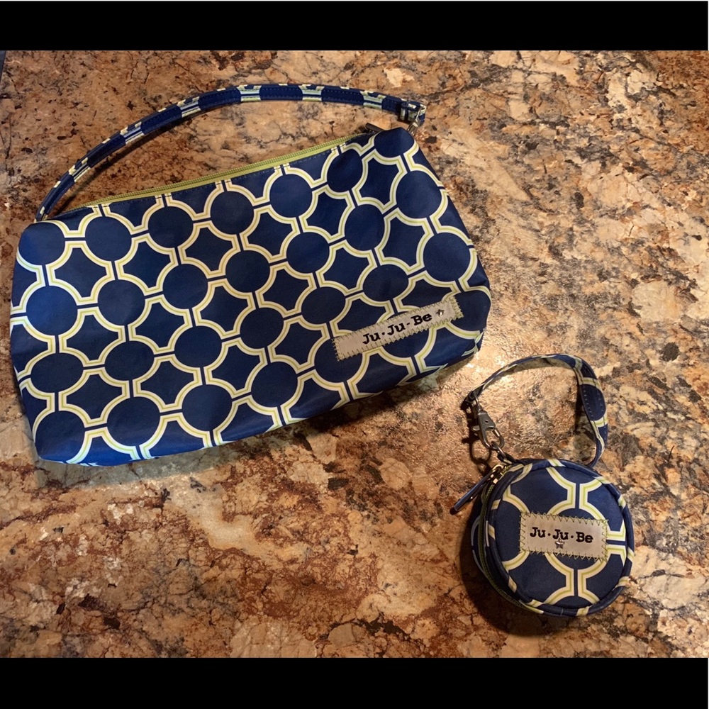 JuJuBe Be Quick and Paci Pod